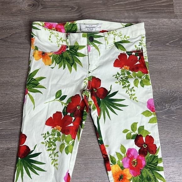 Abercrombie & Fitch Multi Tropical Print Low-Rise Cropped Skinny Pants Sz 25 - Picture 2 of 11